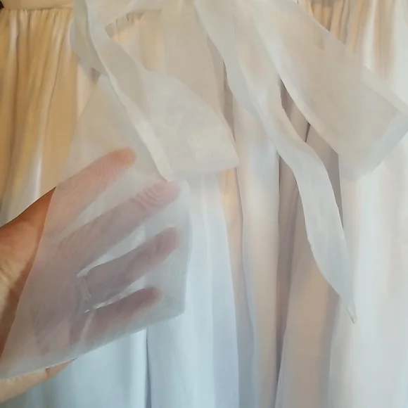 Girl's white formal dress - Picture 5 of 6